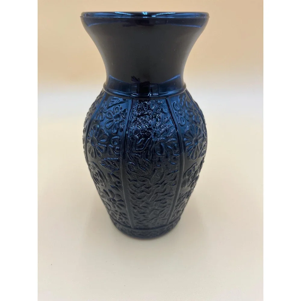 LE Smith Black Amethyst Glass Vase: Embossed Floral Design